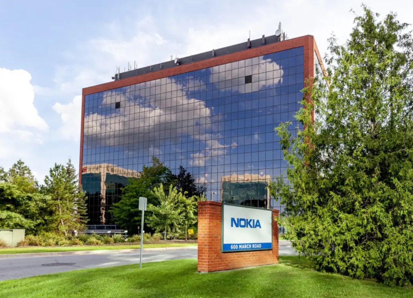 Walmart Supercentre - Large commercial retail facility rooftop and ventilation systems balancing